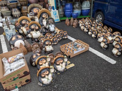 値上がり前の最後の信楽焼たぬき入荷！